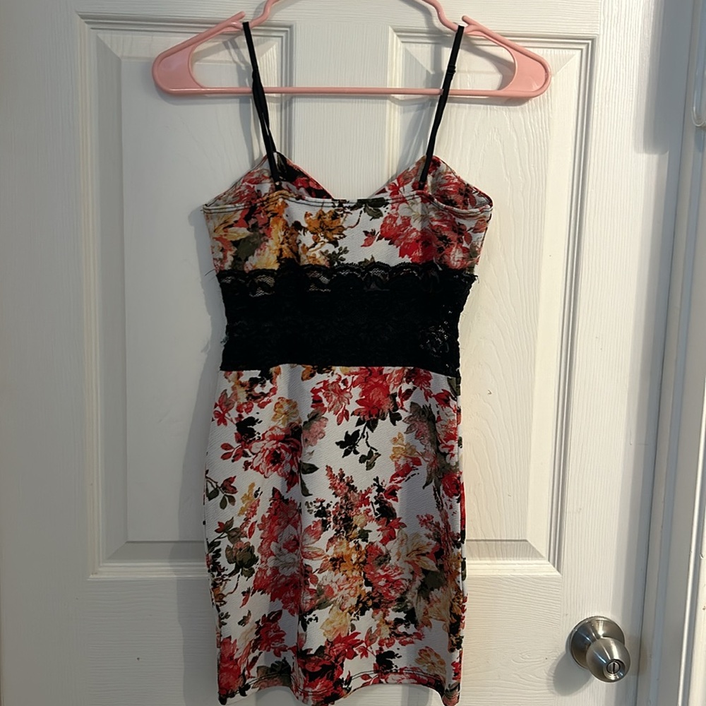 Juju & b Women’s Dress Size S‎ Floral Lace Midriff Cocktail Party, Club - Picture 5 of 6